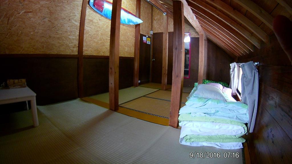 Hotel Tropical Surf House Okinawa Onna Exterior foto